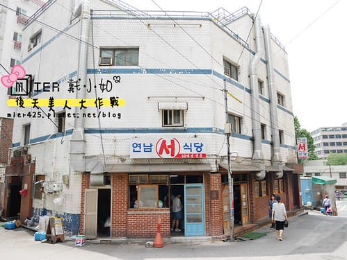 韓國 首爾 麻浦區 必吃韓國烤肉 站著吃韓牛小排서서먹는갈비집 只有鐵桶站著吃的烤肉店 新村站7號出口 - 第6張圖 P1030035