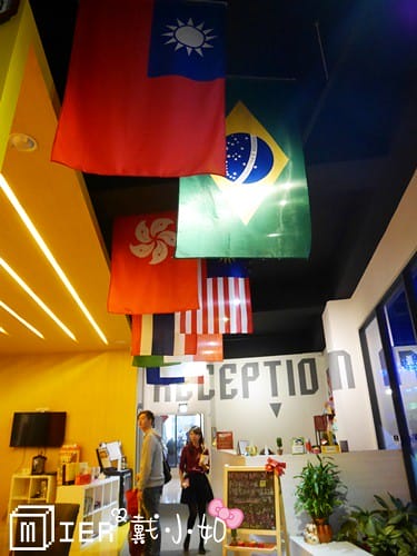 台中|| 一中住宿 博客創意旅店 Box Design Hotel 主題房 背包床位 台中設計旅館推薦 近台中火車站 - 第18張圖 P1190763