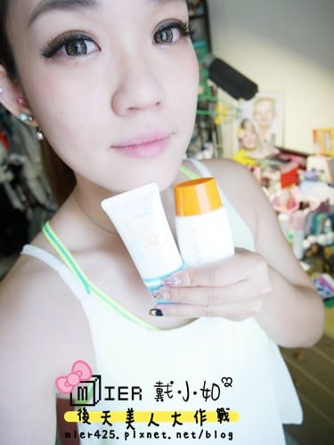 底妝 防曬有一套 純物理防曬系列 AVIVA控油保濕防曬乳SPF50 PA 夏天玩樂防曬不怕黑(文末抽小禮物) - 第18張圖 P1020700.JPG