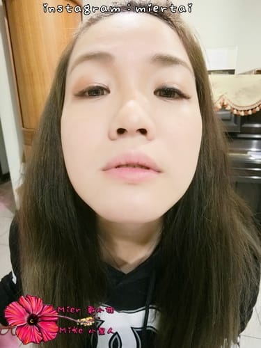 彩妝 打造無害聖誕節妝容 FreshO2 零毛孔底妝就靠校色飾底乳 微醺Bar12色礦物眼影盤 多種妝容就靠它 - 第27張圖 CIMG0506