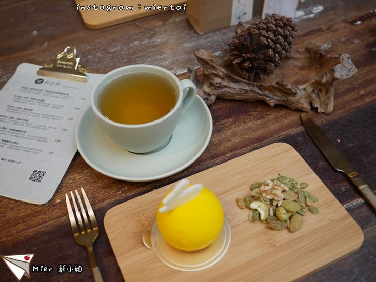 29736705567_d336cff616_o-16tze_