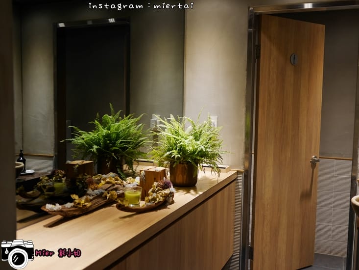 31575578808_b4f4e457a3_o-8y9yg_