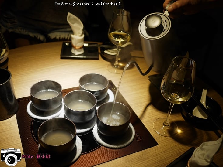 31575585438_59db3190dc_o-8c8ae_