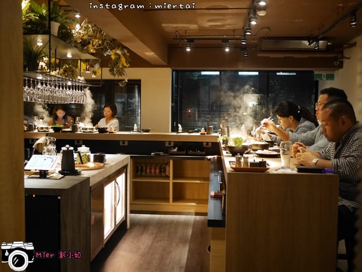 31575587368_31fa3731dc_o-sl08e_