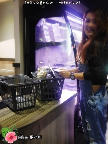 44185409820_4c82f8a166_o-3pfk2_