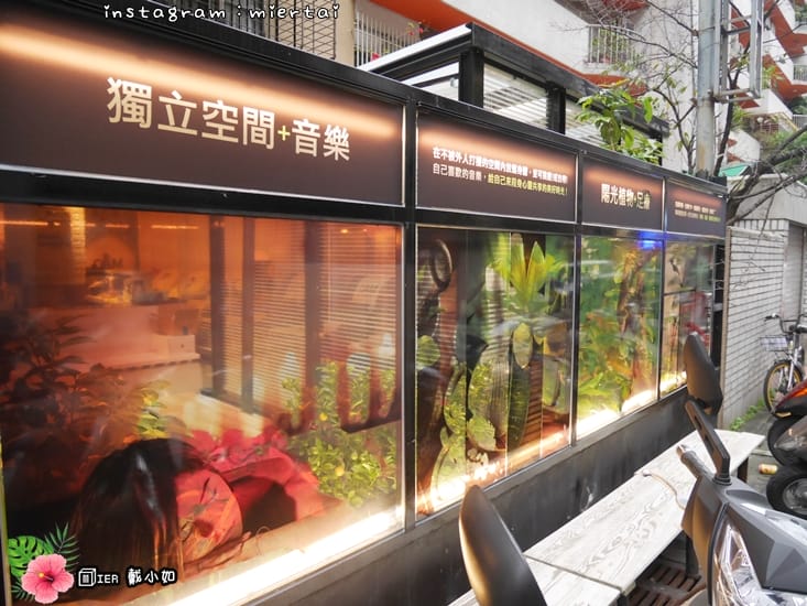 46677087971_044f7a1dee_o-0ac24_