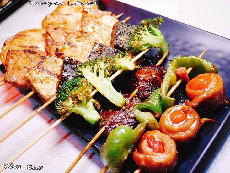 32342394737_626452f63a_o-pmdj5_