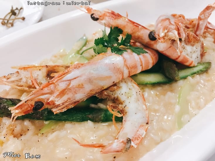 33392751338_83c182b82d_o-52qdd_