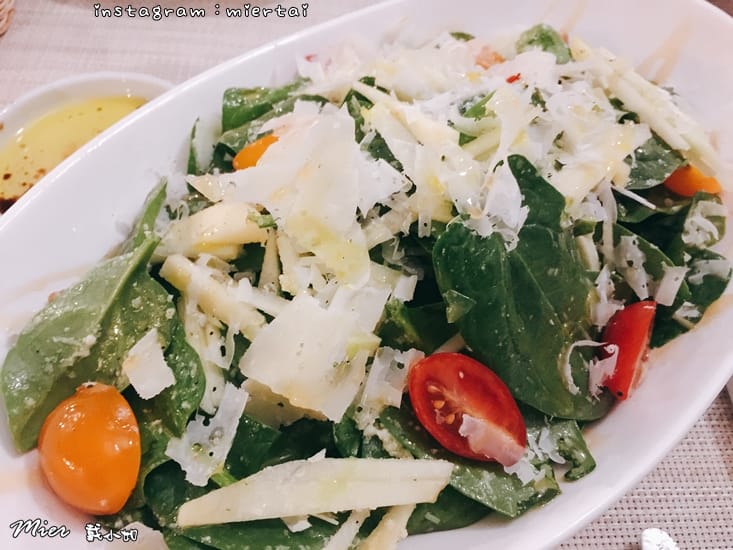 33392753888_832a224ea9_o-27nru_