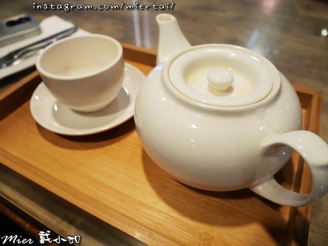 基隆 簡餐下午茶 不限時 大嘴巴茶坊 厚切牛排 肉嫩蒜