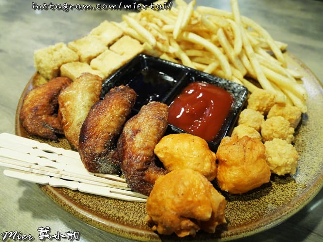 基隆 簡餐下午茶 不限時 大嘴巴茶坊 厚切牛排 肉嫩蒜