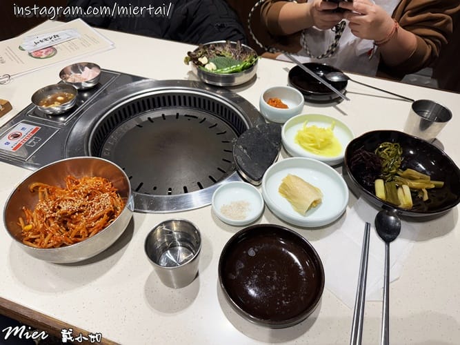 韓國|| 釜山Busan 必吃美食 桌邊服務代烤 味贊王鹽烤