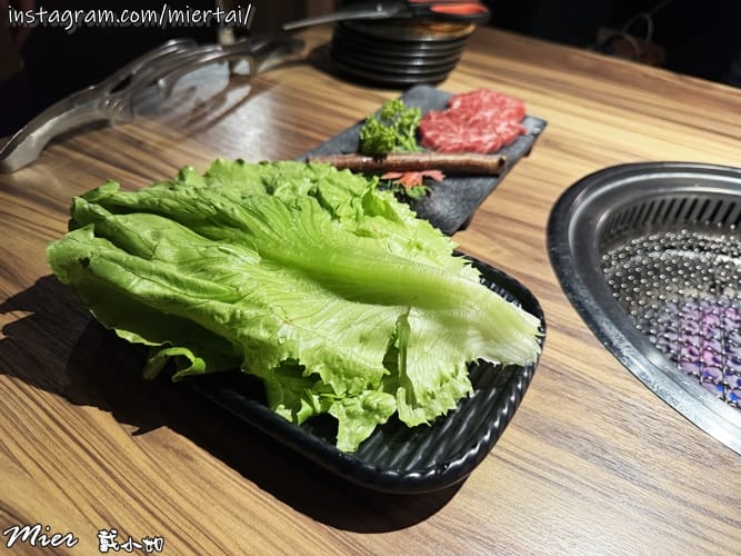 台北日式燒肉 第一間結合日本和牛和日式清酒自動販賣機主題