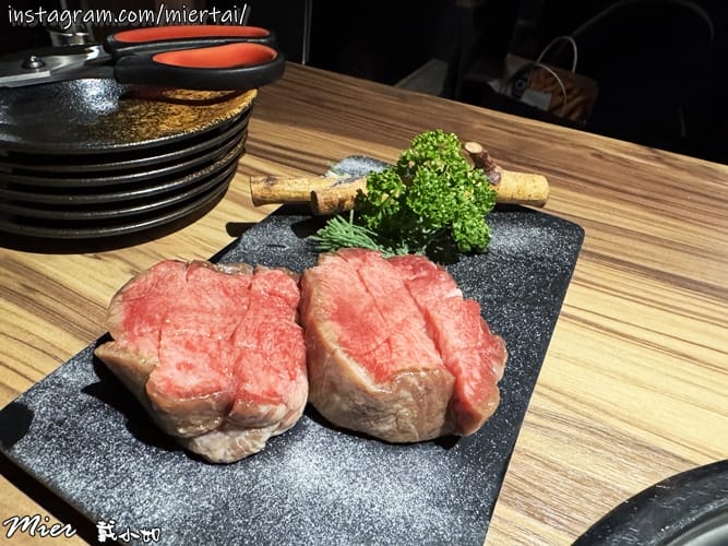 台北||日式燒肉 第一間結合日本和牛和日式清酒自動販賣機主題