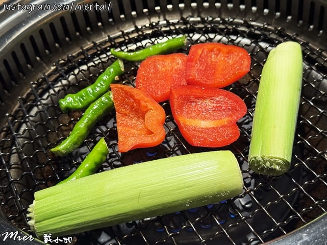 台北||日式燒肉 第一間結合日本和牛和日式清酒自動販賣機主題