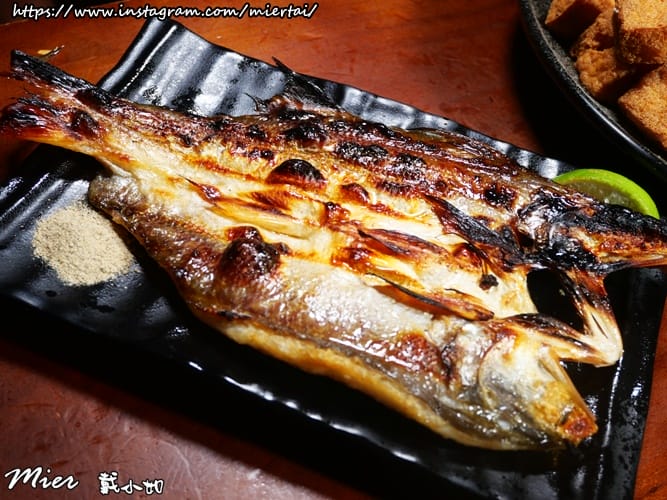 台北|| 中山區 今晚吃雞 吮指回味 皮脆肉嫩多汁桶仔雞 一