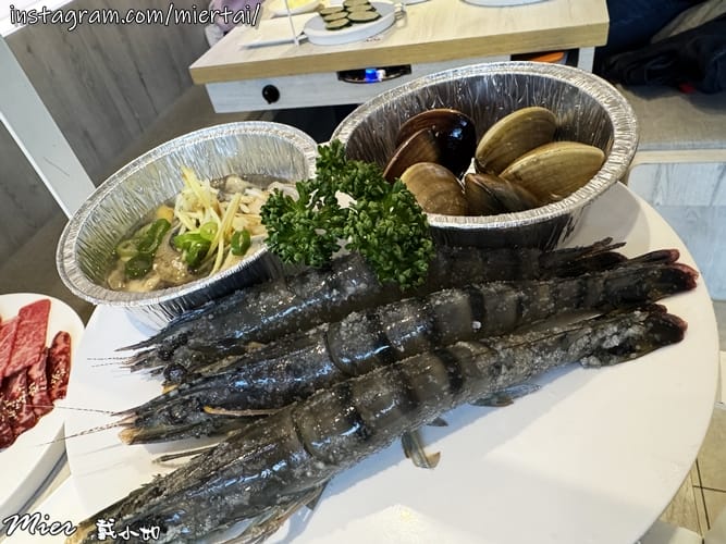 台中||南屯區 白色文青網美風燒肉店 輕井澤集團燒肉新品牌超