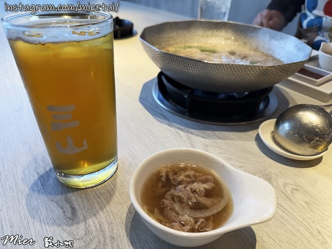 台中||南屯區 白色文青網美風燒肉店 輕井澤集團燒肉新品牌超