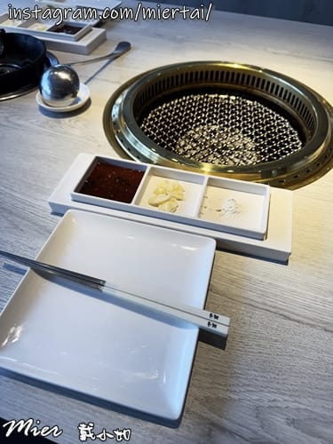 台中||南屯區 白色文青網美風燒肉店 輕井澤集團燒肉新品牌超