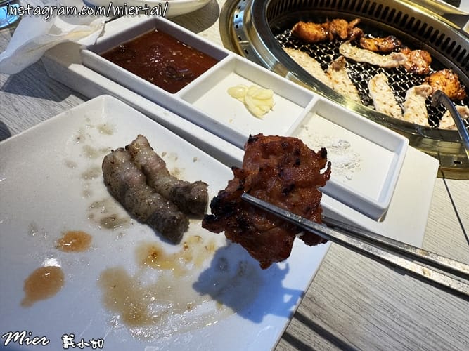 台中||南屯區 白色文青網美風燒肉店 輕井澤集團燒肉新品牌超