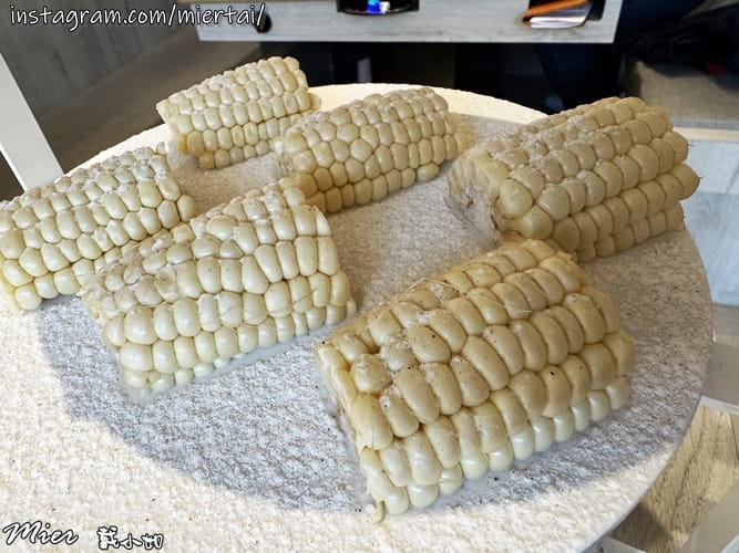 台中||南屯區 白色文青網美風燒肉店 輕井澤集團燒肉新品牌超