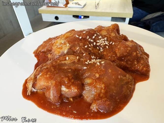 台中||南屯區 白色文青網美風燒肉店 輕井澤集團燒肉新品牌超