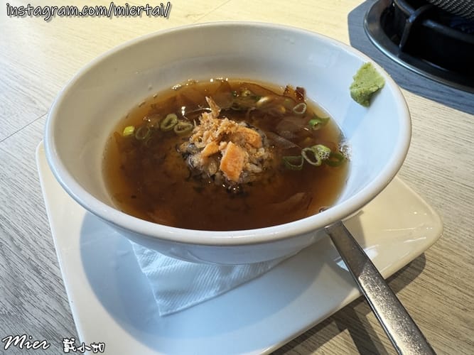 台中||南屯區 白色文青網美風燒肉店 輕井澤集團燒肉新品牌超