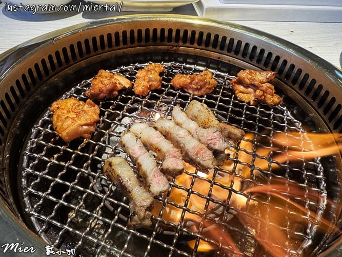 台中||南屯區 白色文青網美風燒肉店 輕井澤集團燒肉新品牌超