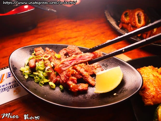 台北 文山區 雞老闆 桶仔雞 景美店 油亮皮脆肉嫩多汁