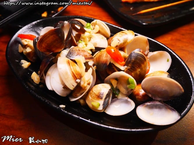 台北 文山區 雞老闆 桶仔雞 景美店 油亮皮脆肉嫩多汁