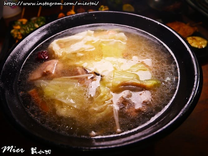 台北 文山區 雞老闆 桶仔雞 景美店 油亮皮脆肉嫩多汁