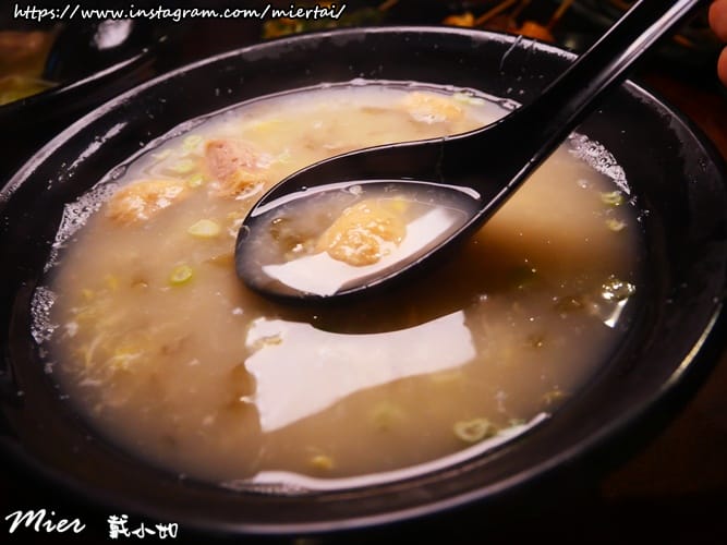 台北 文山區 雞老闆 桶仔雞 景美店 油亮皮脆肉嫩多汁