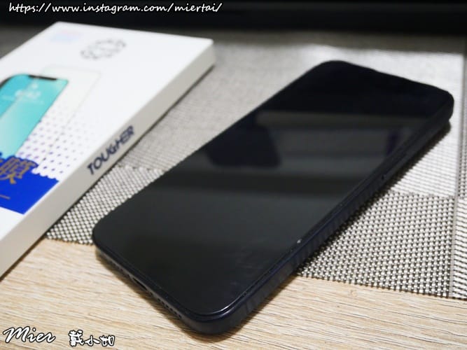 3C好物推薦 買一送一 滿版鋼化玻璃保護貼 TOUGH