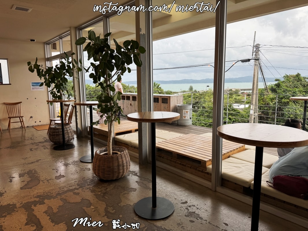 日本||沖繩OKINAWA 傳奇餐車 人氣餐車變店面 古宇利蝦蝦飯 蒜香奶油蝦蝦飯 排隊美食