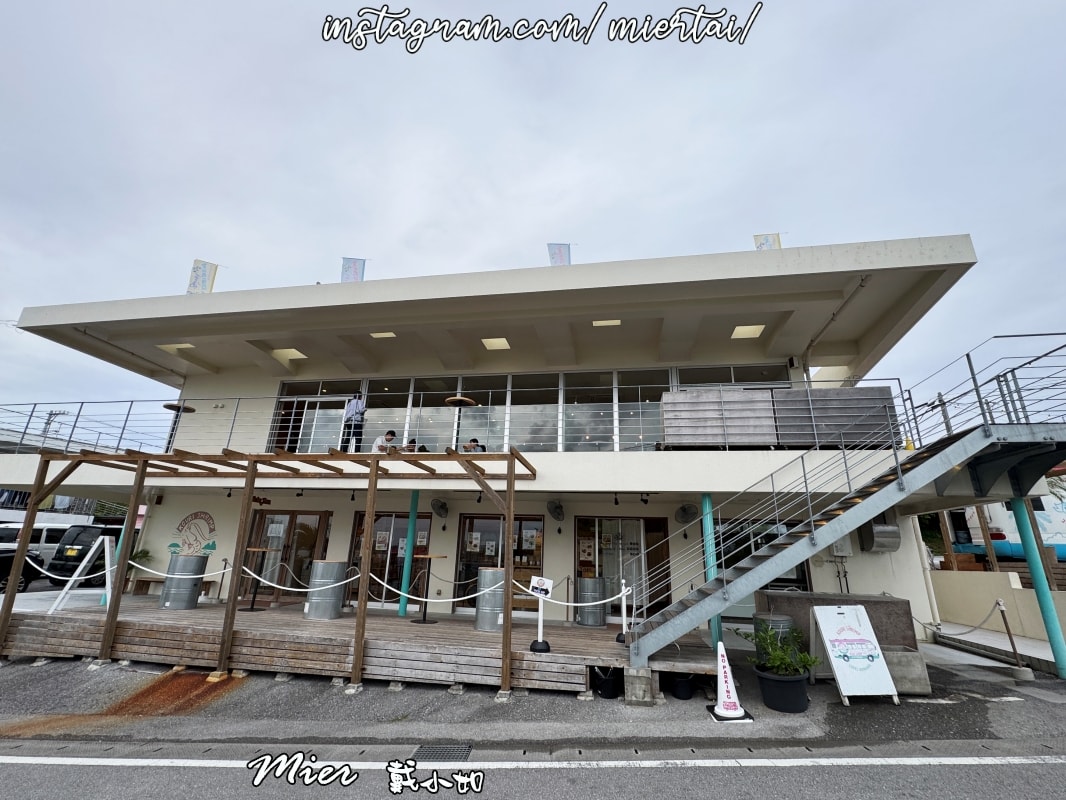 日本||沖繩OKINAWA 傳奇餐車 人氣餐車變店面 古宇利蝦蝦飯 蒜香奶油蝦蝦飯 排隊美食