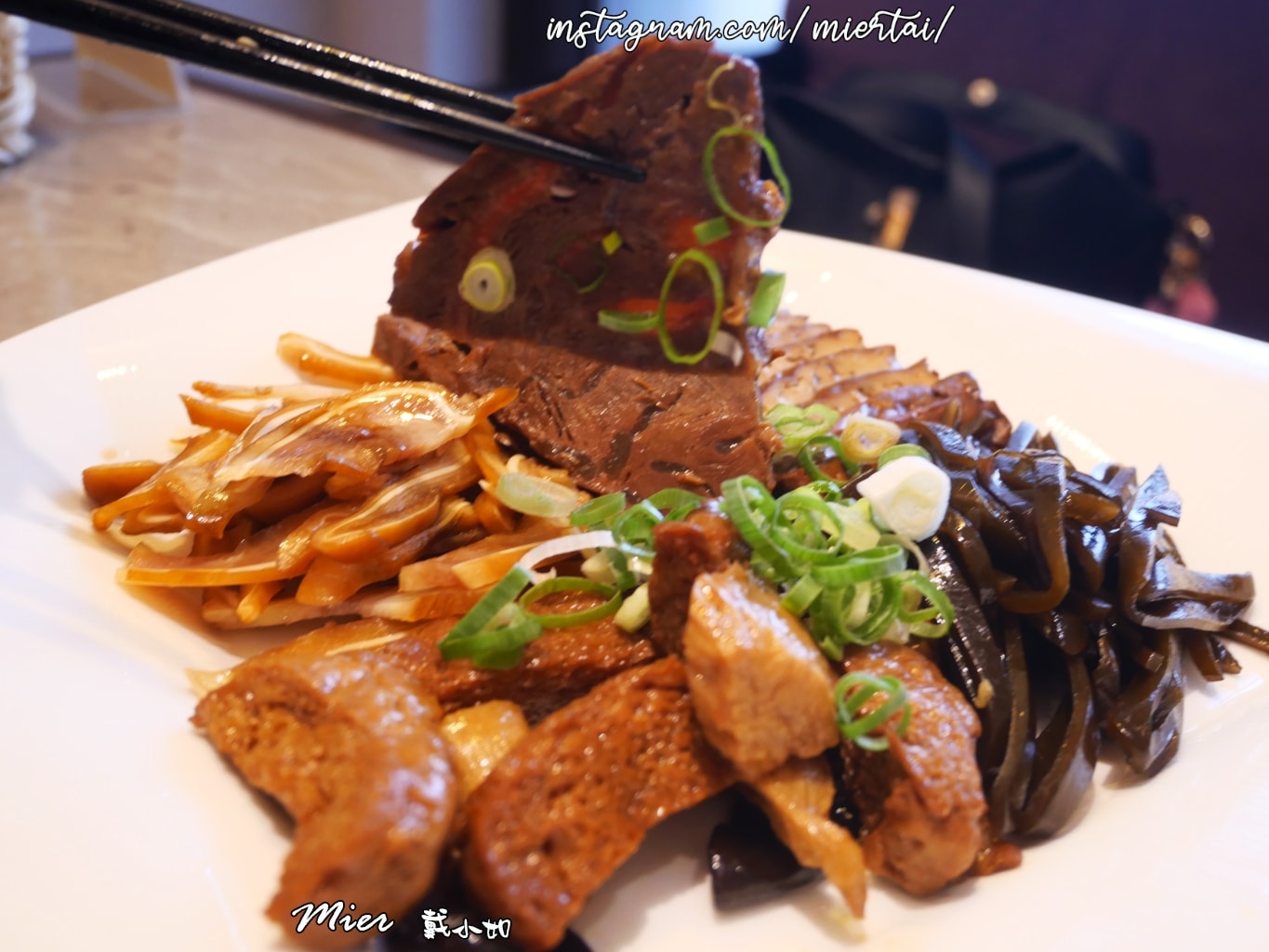 台北|| 南港區 精緻牛肉麵專賣店 NEVERLAND Noodle Bar 四種湯頭任君挑選 近南港車站 - 第35張圖 台北|| 南港區 精緻牛肉麵專賣店 NEVERLAND Noodle Bar 四種湯頭任君挑選 近南港車站
